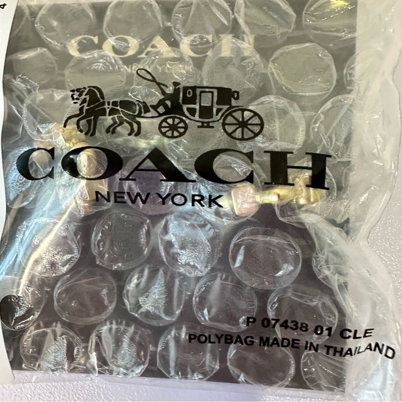 Coach Star, Heart & Mixed Crystal Huggie
Hoop Earrings in Goldtone CY137 - Picture 9 of 9